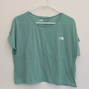 The North Face Women’s Cropped Active Tee Green Medium Open Back Logo Top
